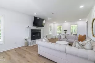 3010 Blueberry Ln, Chapel Hill, NC 27516 - Photo 10
