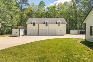 3010 Blueberry Ln, Chapel Hill, NC 27516 - Photo 2