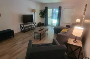 137 Kingsbury Dr, Chapel Hill, NC 27514 - Photo 4