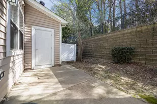 4705 Lawhorn St, Raleigh, NC 27606 - Photo 28