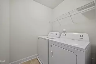 908 Pirouette Ct, Raleigh, NC 27606 - Photo 32