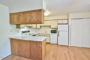 199 Summerwalk Cir, Chapel Hill, NC 27517 - Photo 10