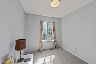 320 Bainbridge Cir, Garner, NC 27529 - Photo 14