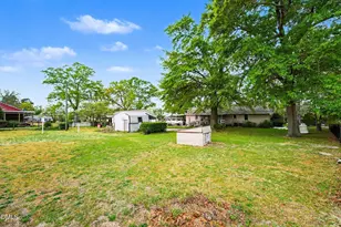 1411 Seabrook School Rd, Fayetteville, NC 28312 - Photo 18
