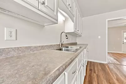 120 Blackthorne Court, Clayton, NC 27520 - Photo 8