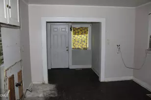 313 N Hyde Park Ave, Durham, NC 27703 - Photo 8