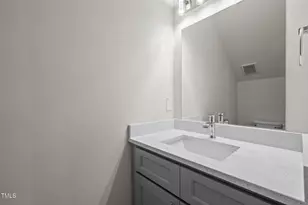 525 N Hoover Rd, Durham, NC 27703 - Photo 20