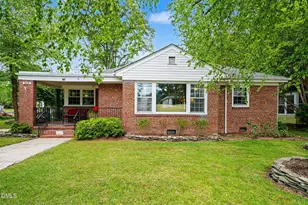 203 E Davis St, Smithfield, NC 27577 - Photo 1