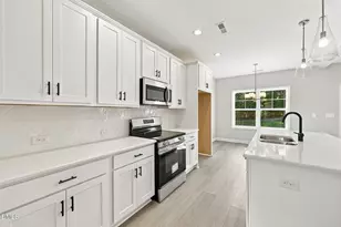 10 Diamond Crk Dr, Zebulon, NC 27597 - Photo 8