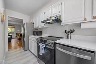 105 Fidelity St, Carrboro, NC 27510 - Photo 10