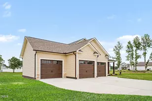 105 Burnello Ct, Princeton, NC 27569 - Photo 4