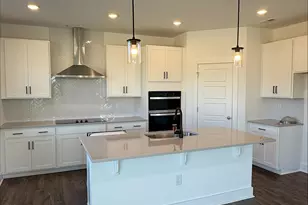 323 Mistflower Ln, Fuquay Varina, NC 27526 - Photo 2