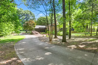 1040 Glenview Lane, Burlington, NC 27215 - Photo 2