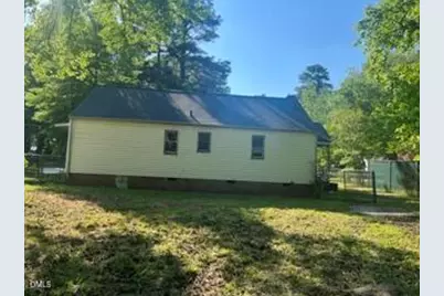 130 Booth Avenue, Henderson, NC 27536 - Photo 2