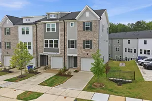 2030 Fishamble St, Fuquay Varina, NC 27526 - Photo 2