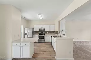 5038 Brooke Lauren Ln, Raleigh, NC 27616 - Photo 8