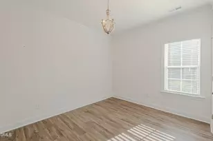 194 Dunvegan Ln, Burlington, NC 27215 - Photo 24