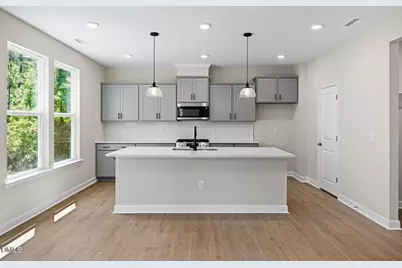 315 Queensferry Lane, Aberdeen, NC 28315 - Photo 2
