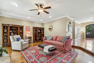 6909 Darcy Ln, Raleigh, NC 27606 - Photo 6