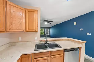 4900 Avenida Del Sol Dr, Raleigh, NC 27616 - Photo 6