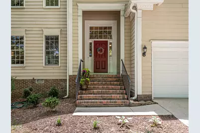 107 Walmsley Court, Cary, NC 27519 - Photo 4
