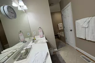 105 Perry Ln, Zebulon, NC 27597 - Photo 16