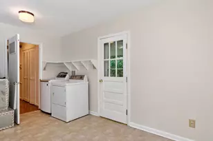 411 Yorktown Dr, Chapel Hill, NC 27516 - Photo 12