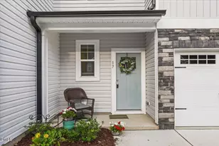 17 Village Edge Dr, Lillington, NC 27546 - Photo 2