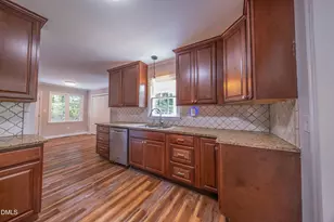 40 Ryans Ln, Clayton, NC 27520 - Photo 10