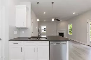 702 Dunlawton Ct, Sanford, NC 27330 - Photo 16