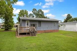 207 Price St, Pine Level, NC 27576 - Photo 2