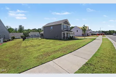 110 Benson Village Drive, Benson, NC 27504 - Photo 4
