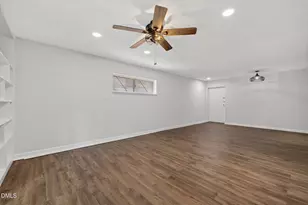546 Pine Ridge Pl, Raleigh, NC 27609 - Photo 4