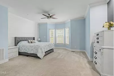 5517 N Hawthorne Way, Raleigh, NC 27613 - Photo 12