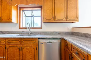 2301 Quail Dr, Graham, NC 27253 - Photo 14