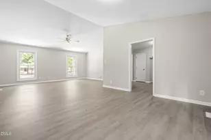 809 Royal Oaks Dr, Durham, NC 27712 - Photo 18