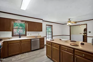 4014 Arcadia Ct, Fayetteville, NC 28311 - Photo 8