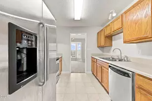 5205 Tanglewood Creek Ct, Raleigh, NC 27610 - Photo 12