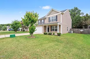 141 Willow Ridge Dr, Sanford, NC 27332 - Photo 2