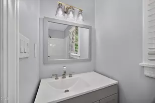 803 Oakley St, Graham, NC 27253 - Photo 18