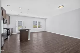 803 Star Rdg Dr, Raleigh, NC 27610 - Photo 18