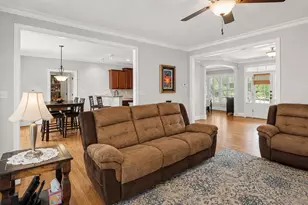 1113 Hollymont Dr, Holly Springs, NC 27540 - Photo 10