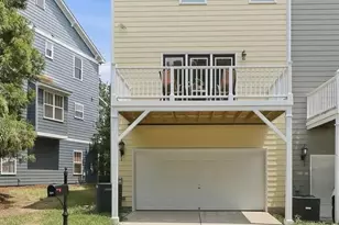 336 Kinellan Ln, Cary, NC 27519 - Photo 2