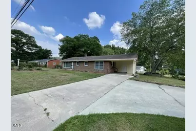 384 E Wimberly Street, Angier, NC 27501 - Photo 2