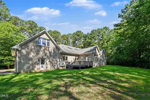 1021 Reaves Dr, Chapel Hill, NC 27516 - Photo 2