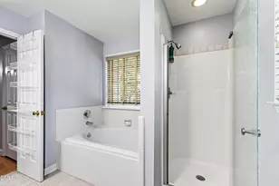 2120 Longwood Dr, Raleigh, NC 27612 - Photo 24