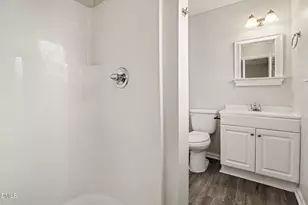 1104 Pecan Pl, Durham, NC 27704 - Photo 12