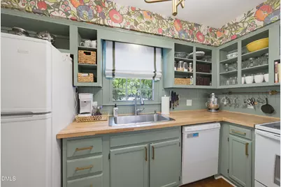 126 Wythe Circle, Raleigh, NC 27615 - Photo 4