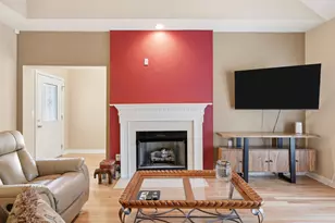 7642 Astoria Pl, Raleigh, NC 27612 - Photo 8