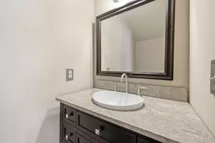 7642 Astoria Pl, Raleigh, NC 27612 - Photo 18